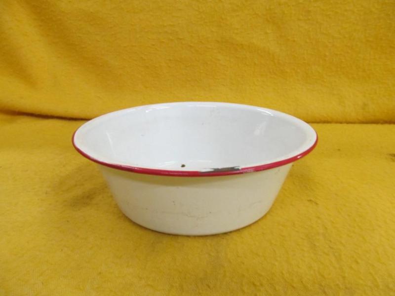 White Enamel Ware Pan...