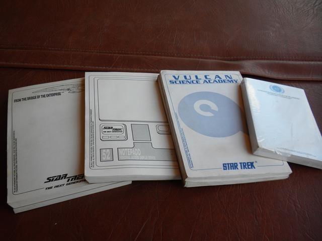 lot 61 image: Star Trek Note Pads   2- STNG...