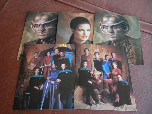 lot 67 image: Star TrekDeep Space Nine &nbsp8 x...