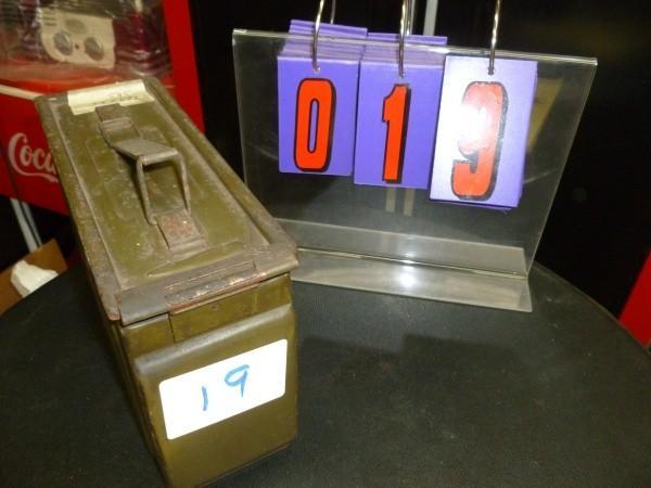 Steel ammo box. 30 cal. 200 round s...
