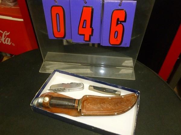 Western hunting knife with a flaw o...