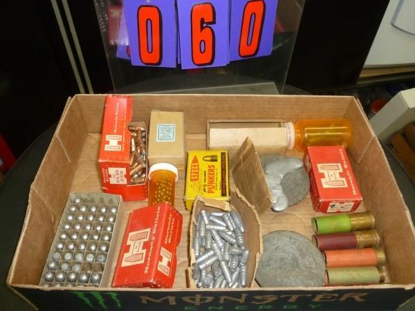 Flat of re-loading bullets .348, 30...