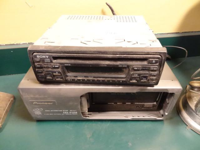 Sony car stereo. Pioneer CDX-P1250 ...