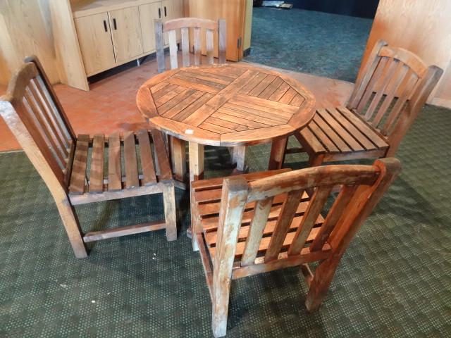 Teak wood outdoor table and 4 chair...