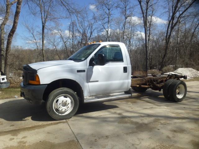 lot 1 image: 2001 Ford F450&nbspXL Super Duty T...