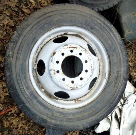 lot 21 image: Set of 2 - Bridgestone Truck Tires ...
