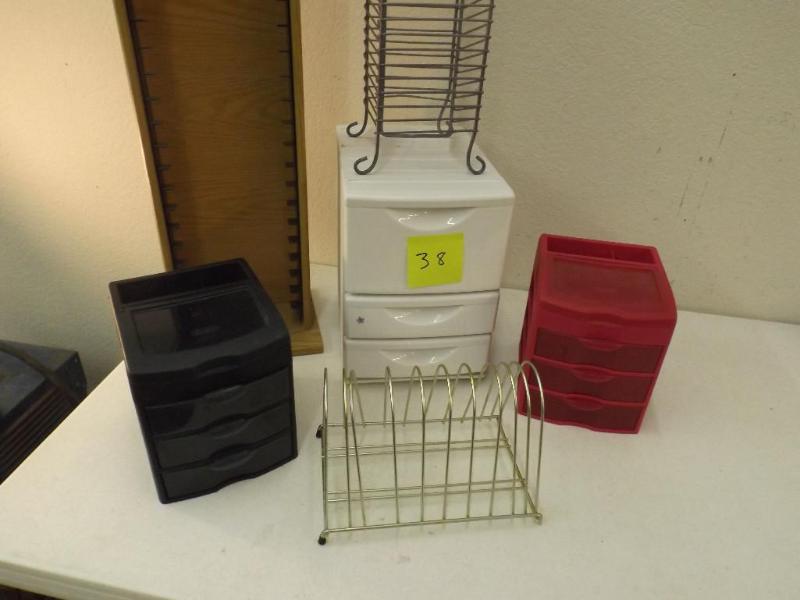 lot 38 image: Lets get organized.  Drawer s...