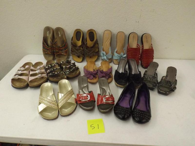 lot 51 image: Mainly name brand high end womens s...