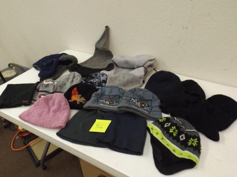 lot 56 image: Hats Hats Hats 2 star wars, 1 ...