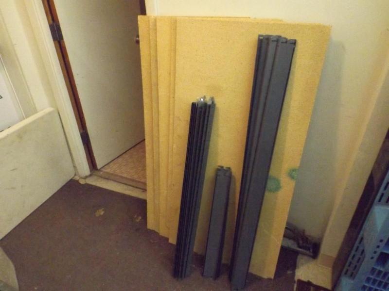 lot 82 image: Metal 5 shelf shelving unit easy as...