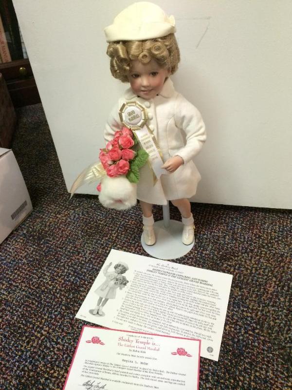 Shirley Temple The littlest Grand M...