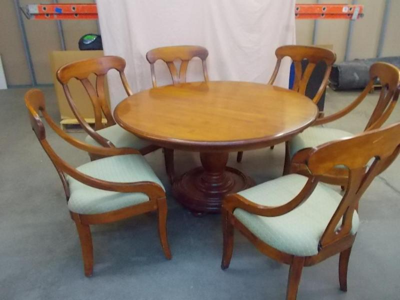 lot 8 image: Nichols & Stone dining set, mad...