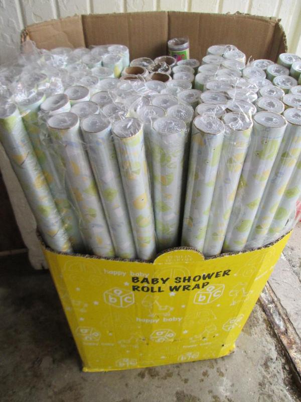 Boz of 101 rolls wraping paper main...
