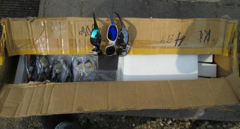 Lot of 10 boxes, 12 per box, sungla...