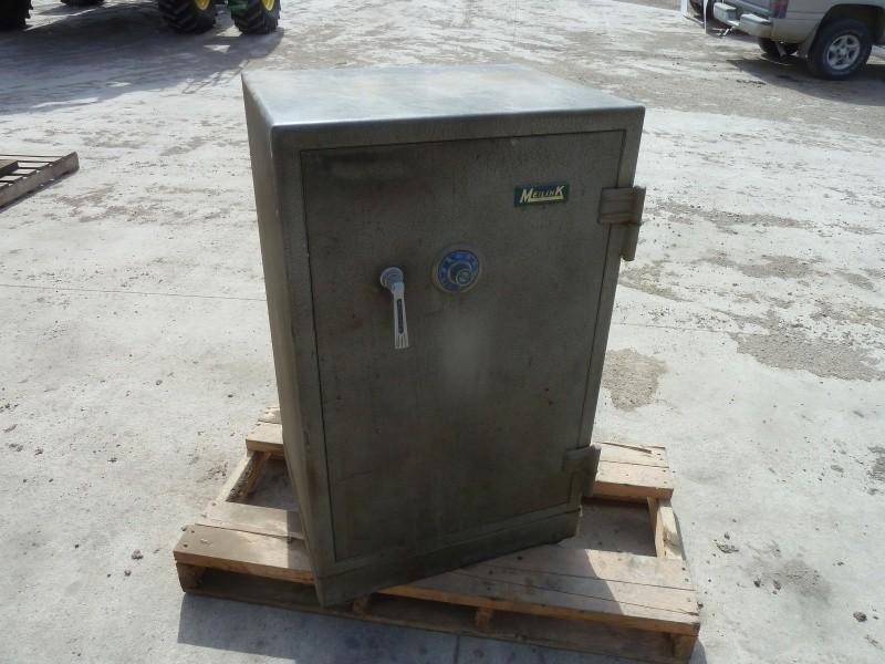 lot 24 image: Meilink&nbspsafe 25&quotw  ...