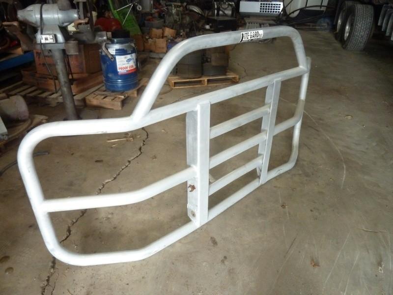 lot 40 image: Lite guard Aluminum cattle guard F...