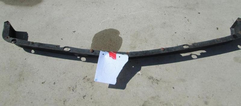 lot 10 image: Valance off a 98 Chevy...