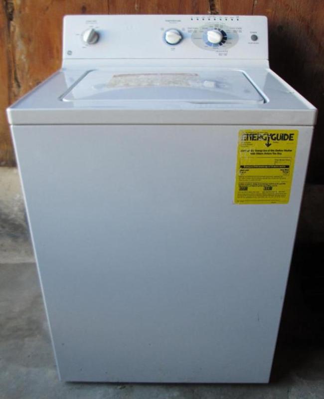 lot 101 image: GE washing machine with 12 differen...