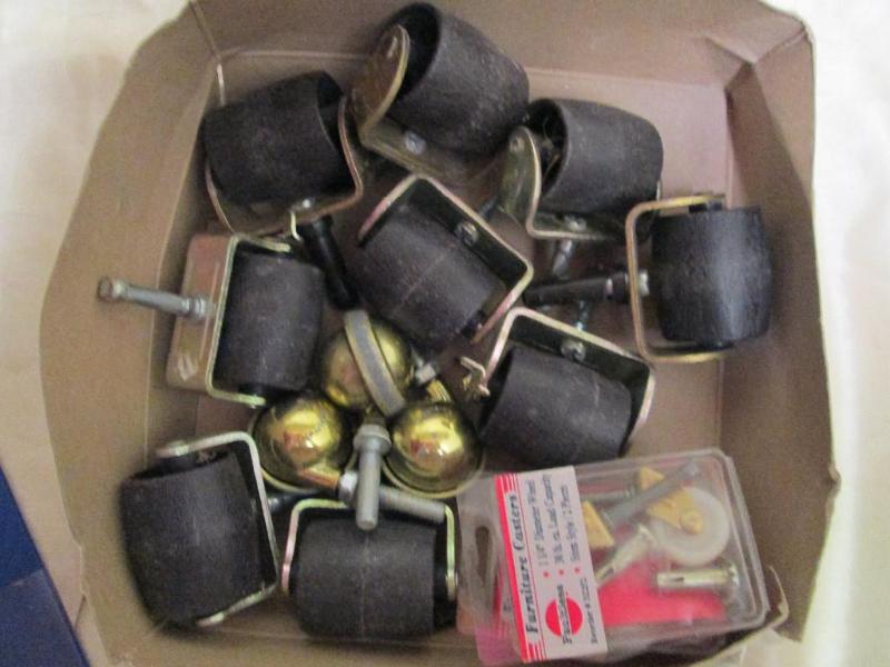 lot 116 image: Lot of casters for tables, chairs, ...