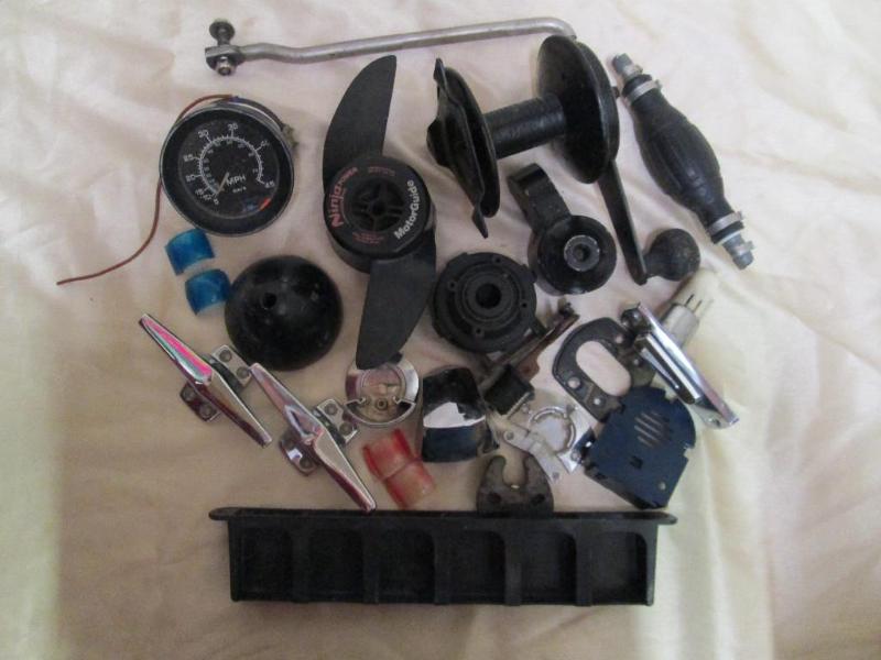 lot 117 image: Lot of miscellaneous boat parts....