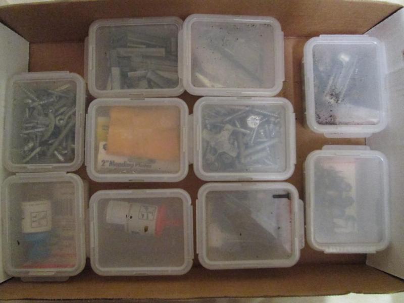 lot 125 image: Lot of various sundries for small r...