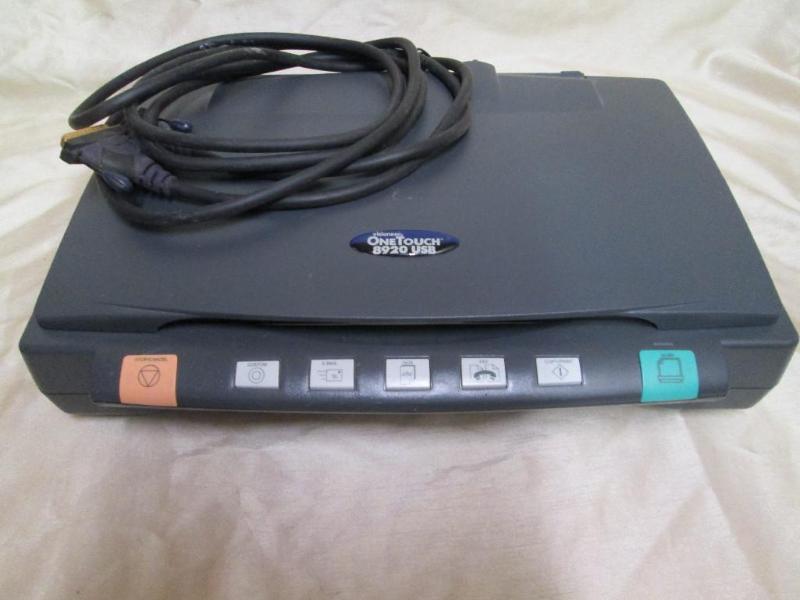 lot 126 image: D-Link router and Visioneer one tou...