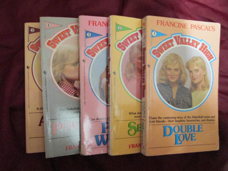 lot 172 image: Volumes 1 - 5 Sweet Valley High a...