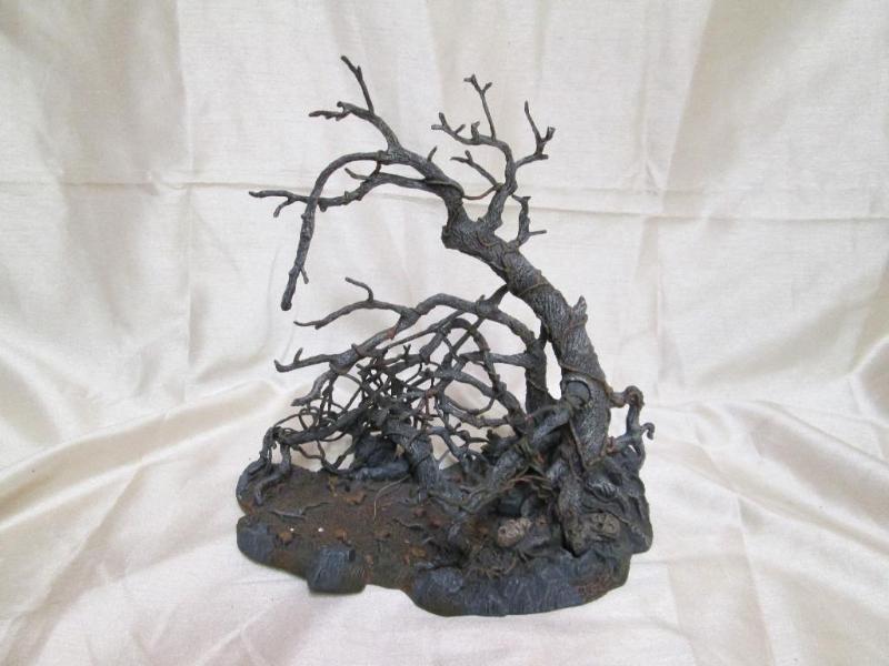 lot 179 image: Action figure scenery....
