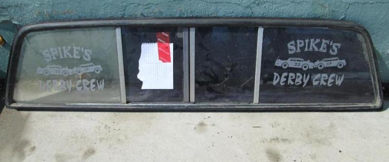 lot 4 image: Rear truck window, fits 73 - 87 yea...