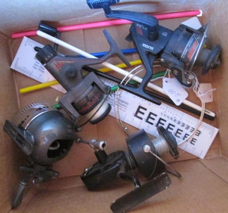 lot 66 image: Lot of reels. Zebco, Silstar, and M...