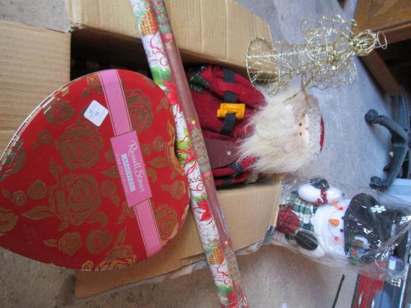 lot 82 image: Miscellaneous holiday decorations. ...