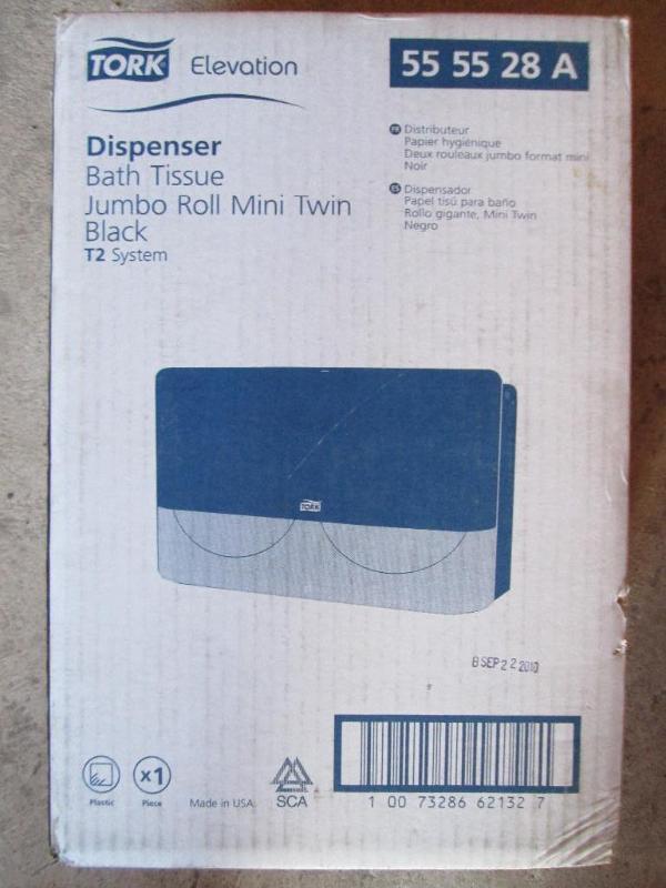 lot 89 image: Tork Elevation bath tissue jumbo ro...