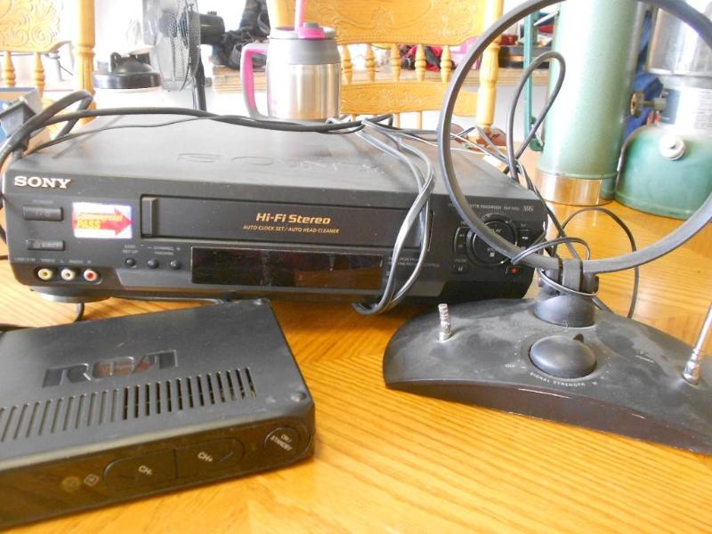 Sony Hi-Fi Stereo, RCA Converter Bo...