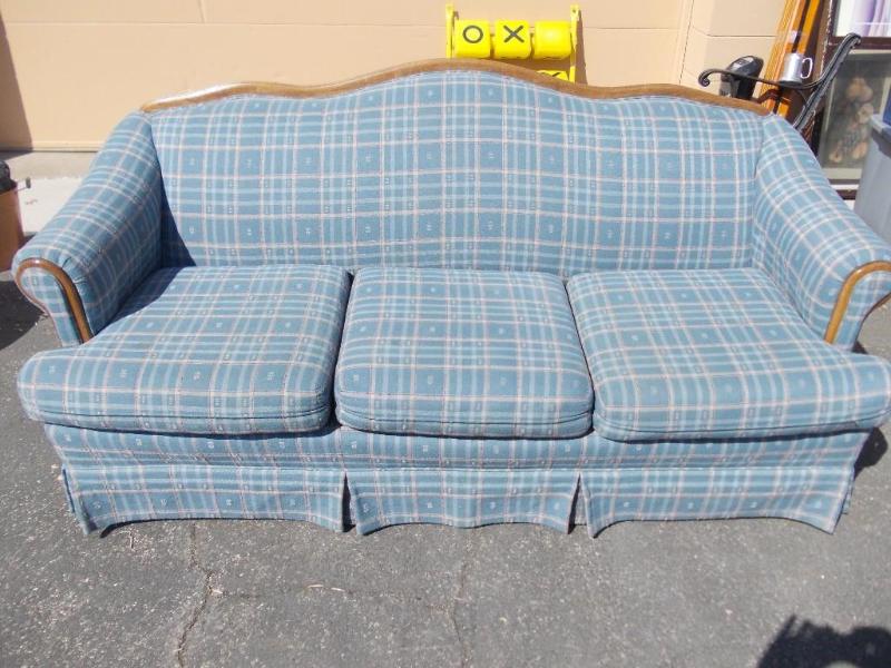 Couch 78&quot Blue Plaid...