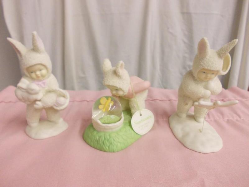 3-Department 56 &quotSnow Bunnies&...