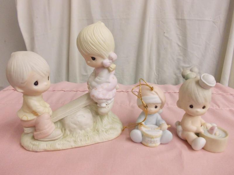 3-Precious Moments - &quotLove Lif...