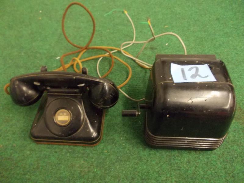 lot 12 image: Vintage 2 Piece Telephone With Hand...
