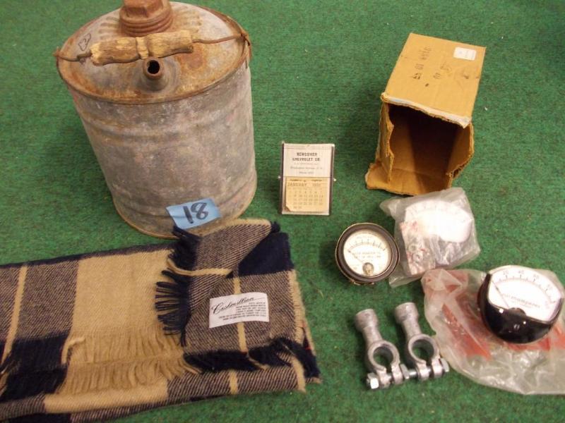 lot 18 image: Old Galvanizes Gas Can, Scarf, Adve...
