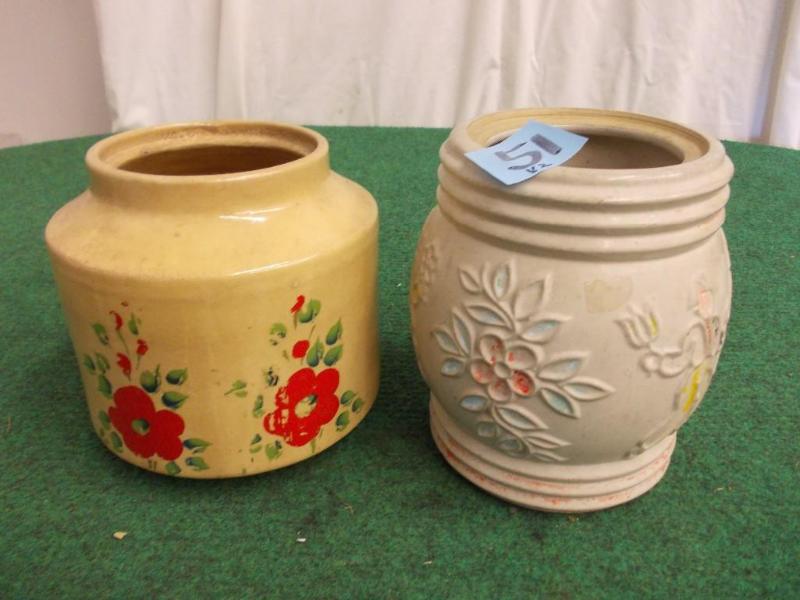 lot 51 image: 2 Cookie Jars Without Lids...