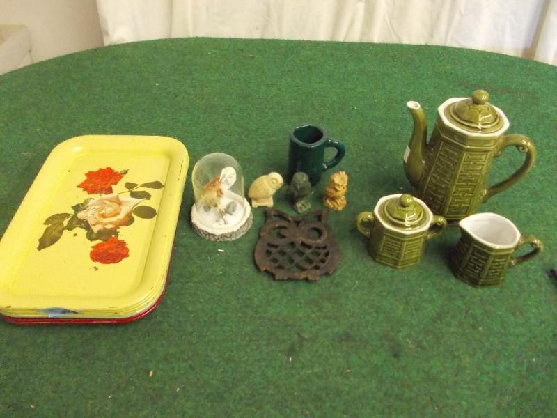 lot 54 image: 7-Metal Trays, Tea Pot With Cream &...