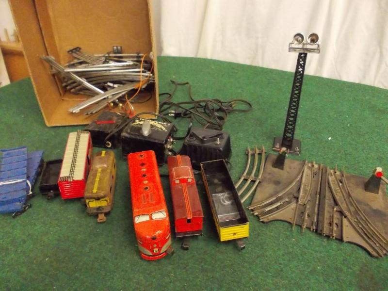 lot 67 image: Box Lot Of Assorted Collectible Tra...