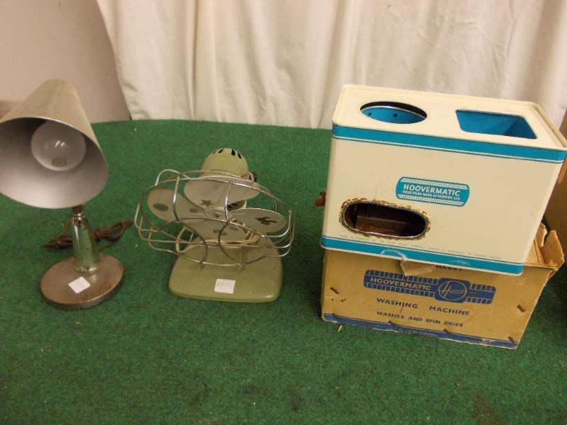 lot 90 image: Vintage Hoovermatic Doll Washing, M...