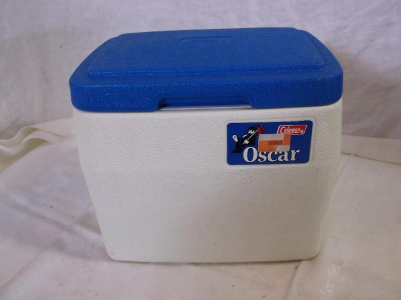 Nice little Oscar Coleman cooler 11...