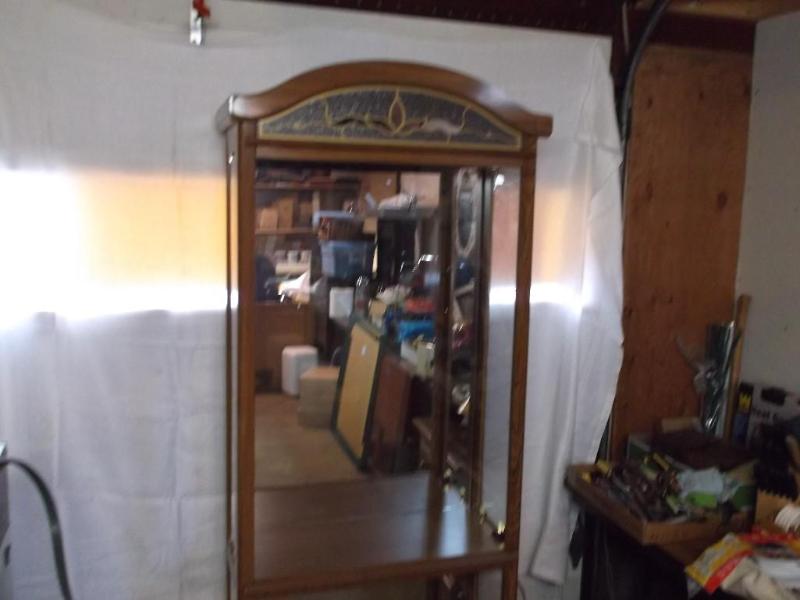 Very nice light grained oak an glas...