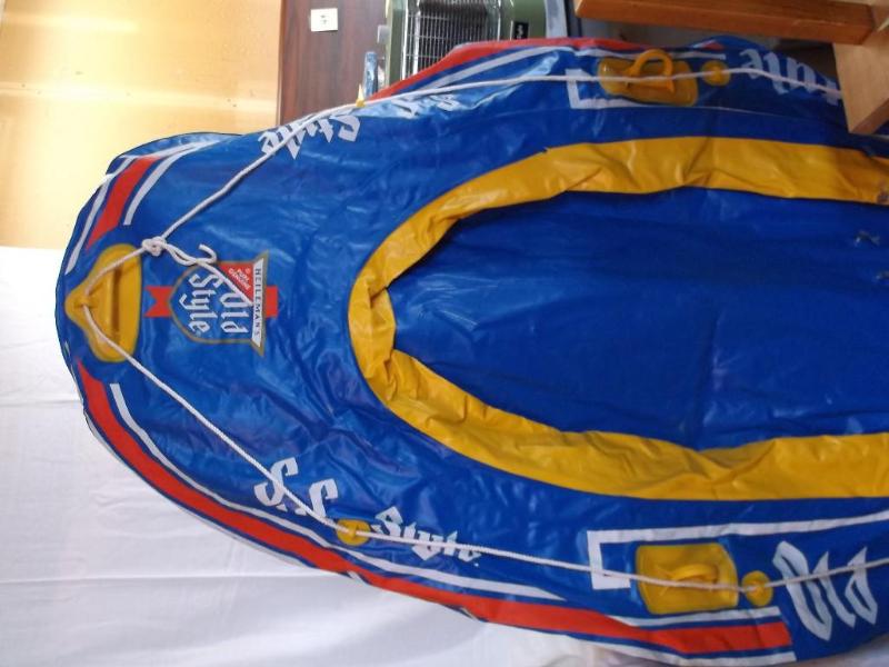 HEILEMANS OLD STYLE Blow Up Raft 4...