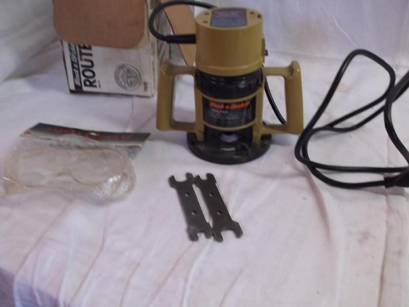 Black &amp Decker router with safe...