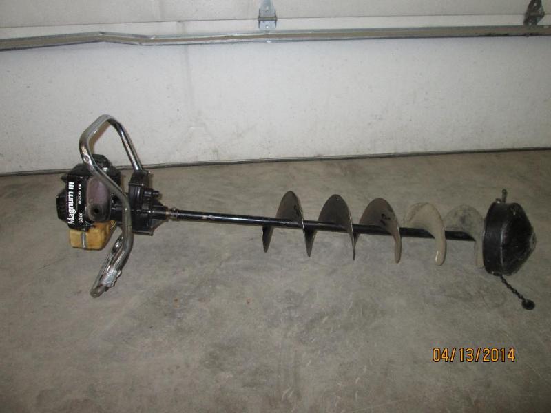 Magnum III Model 110 Ice Auger, 8&q...
