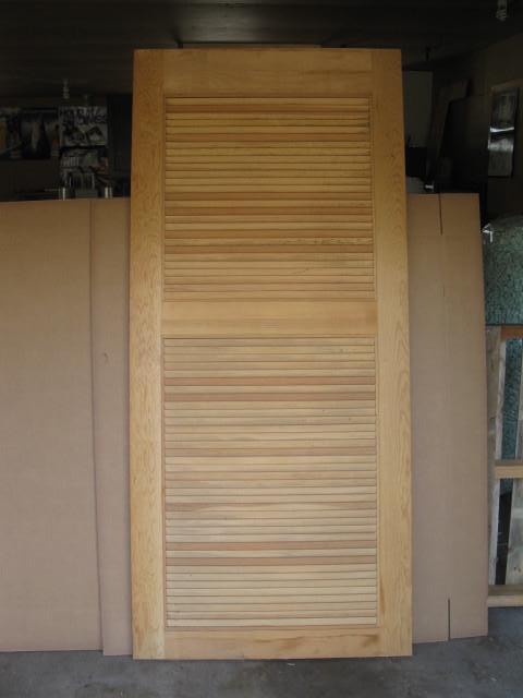 lot 68 image: Pine Louvered door, 36 x 80...