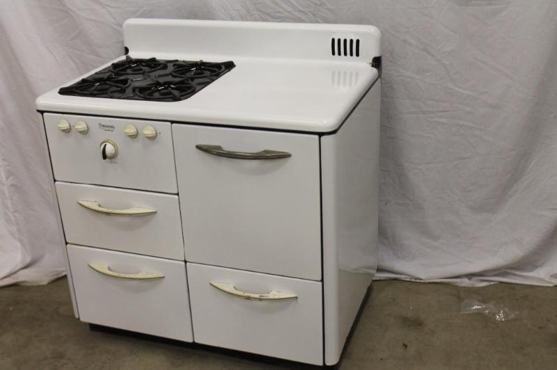 lot 4 image: RESERVE HAS BEEN MET, ITEM WILL SEL...