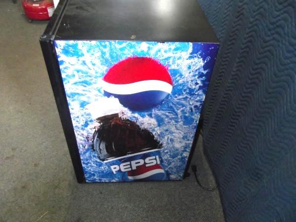 Compact Pepsi Refrigerator   Plugge...